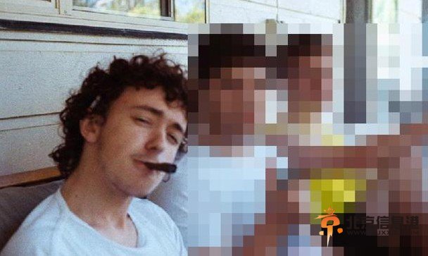 澳总理陆克文20岁儿子吸烟照疯传网络(图)