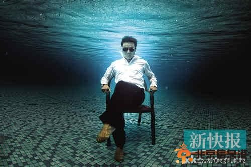 2004年奥运会十米跳台冠军胡佳