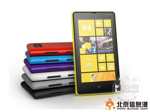 图为：诺基亚Lumia 820