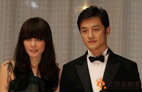 王菲李亚鹏离婚的消息成为近半个月以来最热门的话题