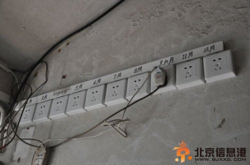 10栋楼梯间的电线已改为住户们轮流管理