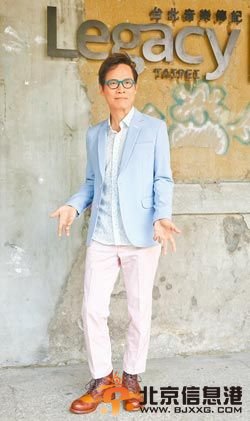 59岁罗大佑外表回春 一岁女儿认不出