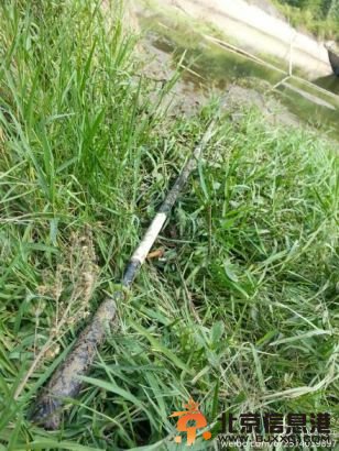 (死者生前使用的鱼竿。图片由网友“赖俊兵”提供)