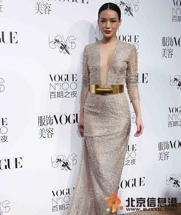 舒淇性感深v到肚脐美爆了 网友喷鼻血大赞“红毯女神”[图]