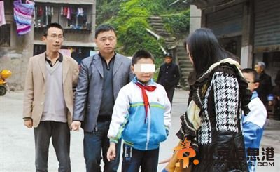 四川3名儿童扶老太反被诬陷 讹人老太被拘7日