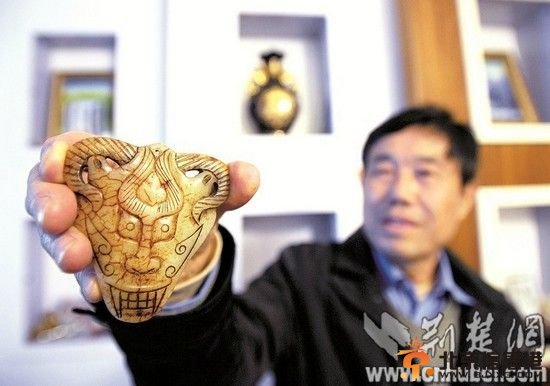 老汉100元买战国古玉 专家估价120万以上(图)