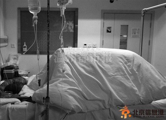男子高压线下垂钓 一挥竿被烧得只剩1条短裤(图)