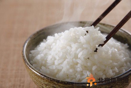 白米饭是“垃圾食品”？哈佛大学建议少吃白米饭