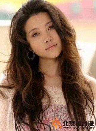 家宴冯大米是谁演的 冯大米扮演者颜丙燕个人资料照片