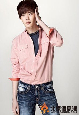 李钟硕照片写真 李钟硕微博地址 李钟硕女友个人资料