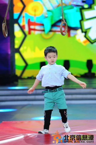 杨威杨云儿子杨洋阳资料、杨威儿子照片及几岁