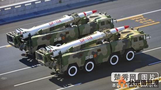 解放军突然公布一件骇人武器:美军望而祛步