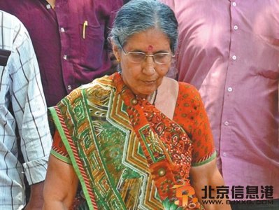 印候任总理夫人曝光 隐婚45年背后<a href='http://www.bjxxg.cn/health/liangxing/' target='_blank'><u>女人</u></a>成焦点