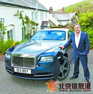 英文盲亿万富翁开劳斯莱斯拾废品 