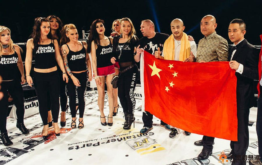 绝命厮杀!武僧一龙客场痛击德国拳王 激战到裤裆撕裂惹德国美女频抛媚眼