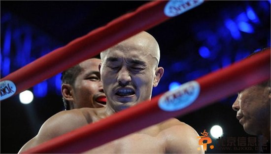 经典之战：武僧一龙不敌泰国拳王 刚回国时差没倒过来