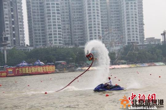 2014年中国龙舟公开赛暨国际龙舟邀请赛惠州开幕 