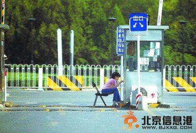 高温津贴不如一片树荫来得实在