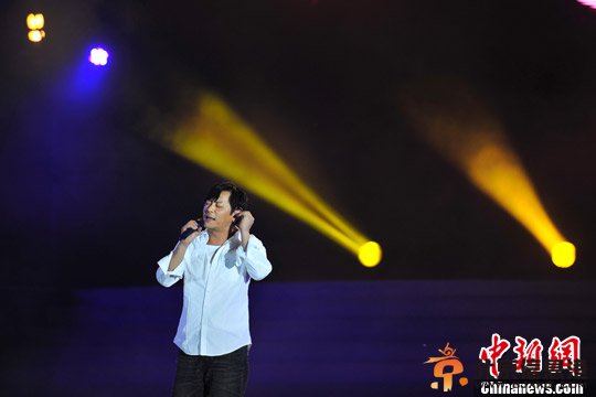 港媒：王杰力压张学友、陈奕迅更受网友欢迎