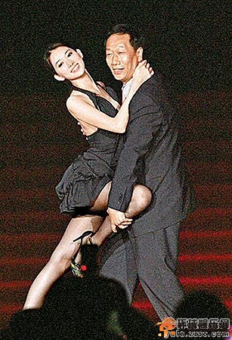 范冰冰曾400万被包养 揭与明星