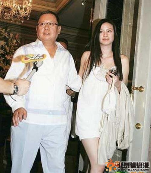 范冰冰曾400万被包养 揭与明星