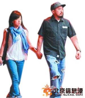 林忆莲传婚讯与男友幸福吃拉面庆祝（图）