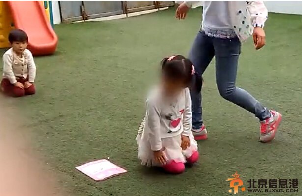 山西一幼儿园儿童遭幼师殴打戏虐推搡恐吓