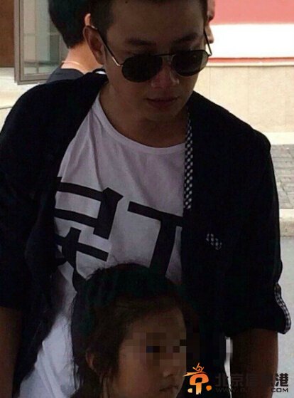 点击图片分享到上海滩微博