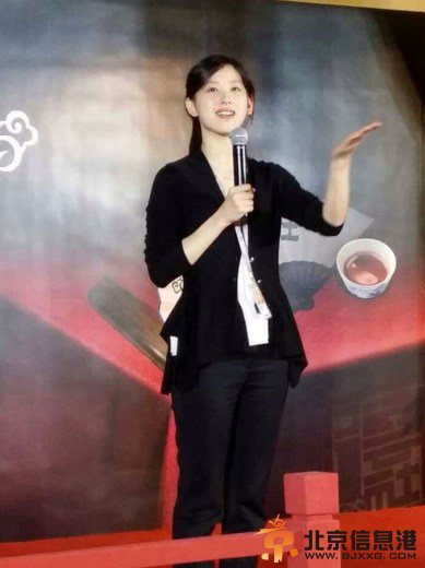 组图：奶茶妹妹章泽天加入微软实习 出席微软小冰发布会