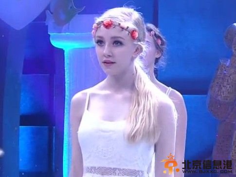 丹麦女神做客天天向上 网友盛赞是画里走出的美人