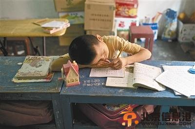 广东一寺庙住持收养20余孤儿 最大者已19岁