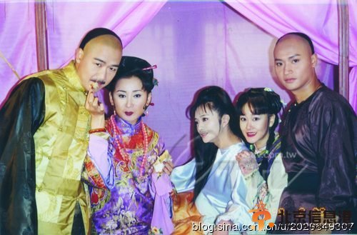 小虎队师姐家中自杀曝珍贵生前照（图）