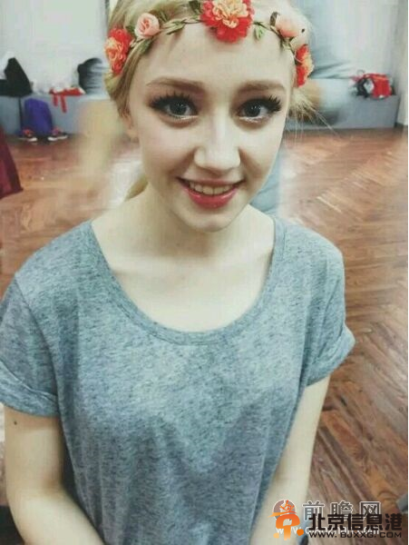 丹麦皇家芭蕾舞团的妹子天使面孔爆红（组图）