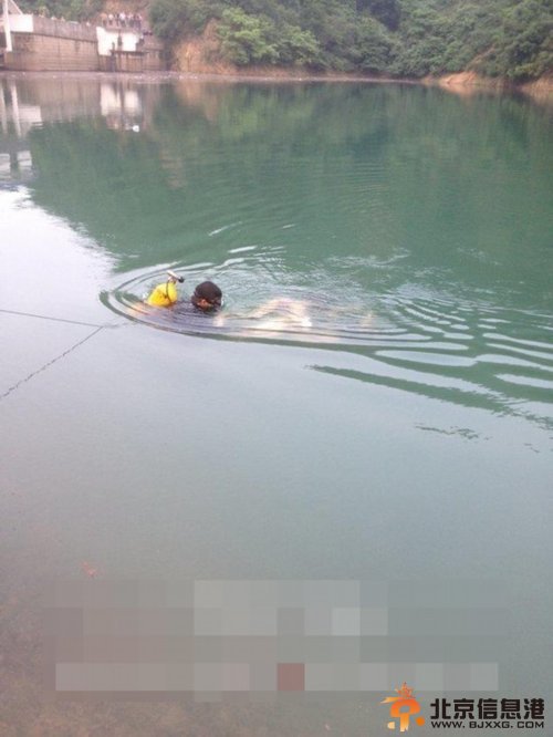 组图：湖南两初中女生水库游野泳溺亡