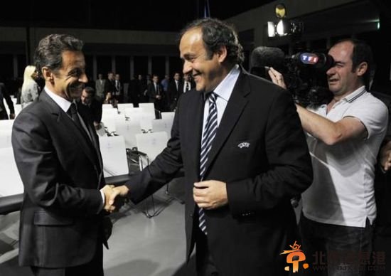 普拉蒂尼和萨科齐