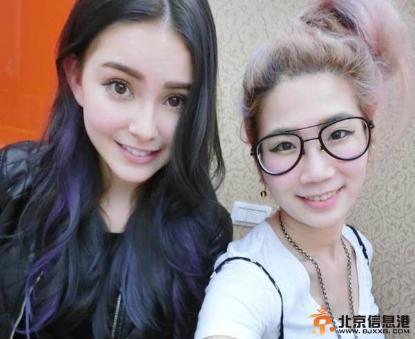 周杰伦昆凌同游东京 染同样发色示爱(图)