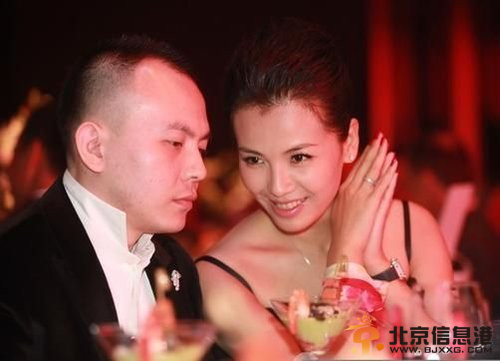 刘涛：老公深夜收暧昧短信 你有外遇我不在乎