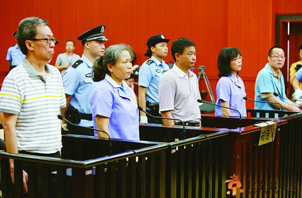 广西林业厅原副厅长安明明涉嫌侵吞国资7000万元受审