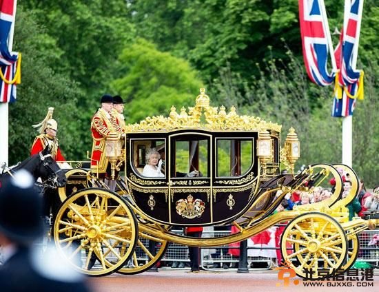 澳大利亚花10年打造豪华马车赠送英国女王