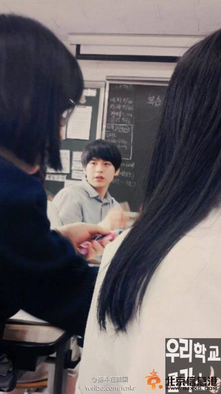 韩国暖男数学老师走红网络