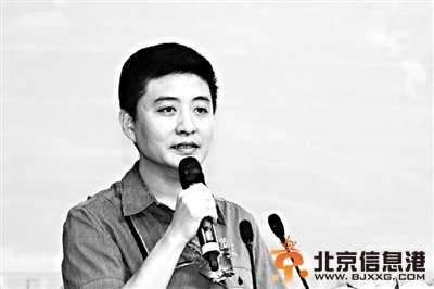 演员周炜开霸王车 当事人：相互“别车”后双方起争执