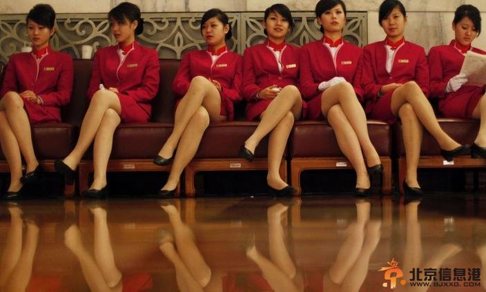 带你走进鬼扯的礼仪小姐训练课程 是形式大国还是选美比赛