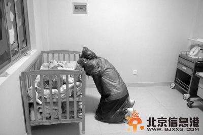 直击弃婴岛：6岁女孩被推出汽车