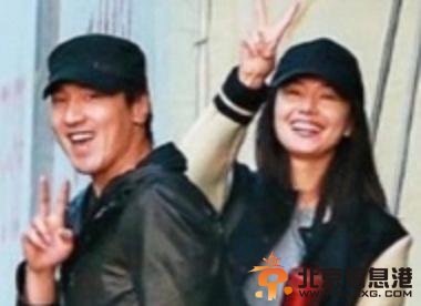 高圆圆法国蜜月当众热吻 与赵又廷上演咱们结婚吧