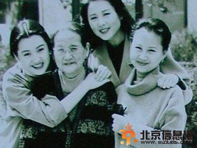 许晴显赫家世吓呆网友 爸爸是贺龙的警卫员