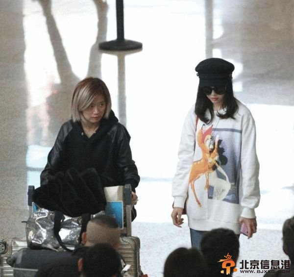 唐嫣回京（资料图）