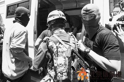 媒体揭秘香港“飞虎队”：身份保密 遮面防报复(图)
