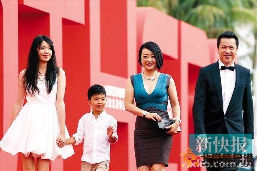 华谊20年生日庆群星闪耀 黄晓明寸步不离女友Angelababy【高清图】