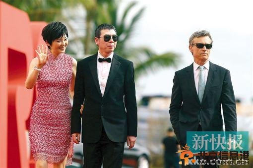 华谊20年生日庆群星闪耀 黄晓明寸步不离女友Angelababy【高清图】