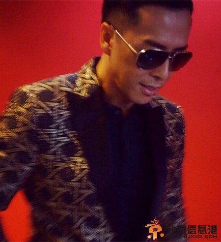 甄子丹出席活动